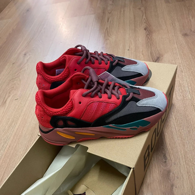 BOOST 700 Hi-Res Red